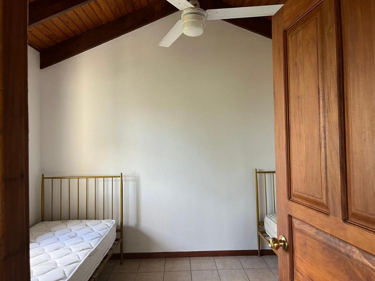 Tradewinds Villas Port Vila Buitenkant foto